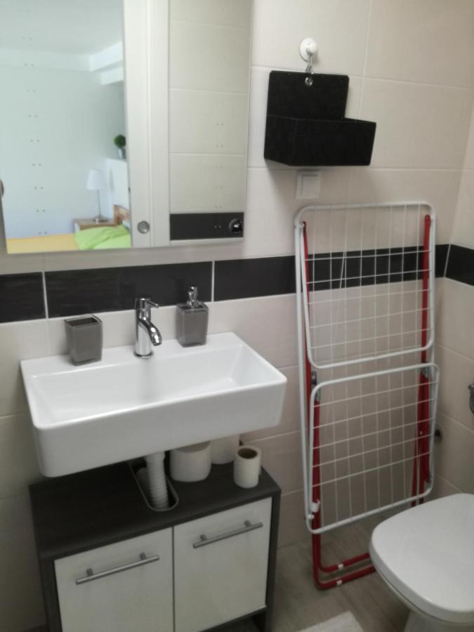 Apartment Dvorska ツリクヴェニツァ エクステリア 写真